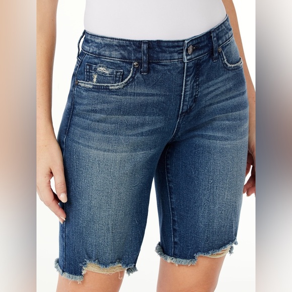 Kensie Blue Frayed Hem Cropped Jeans - Picture 1 of 7
